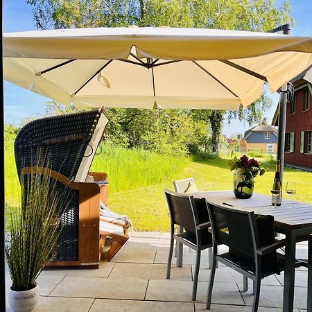 Ferienhaus Strandleben 09 Feriendorf Klein Stresow Ruegen By Ruyastay Путбус Екстериор снимка